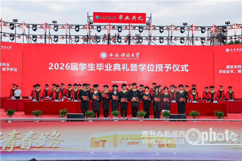 YAO_3740.JPG YAO_3740.JPG