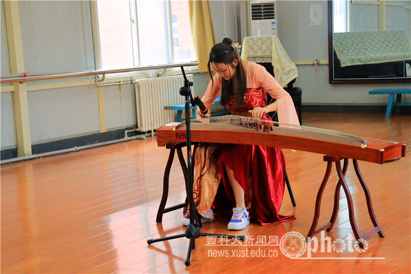 2古筝演奏.jpg
