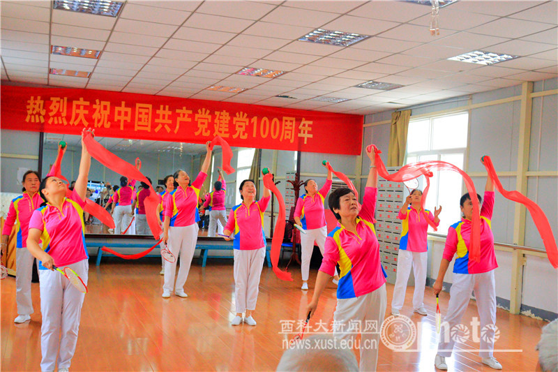 5柔力球.jpg