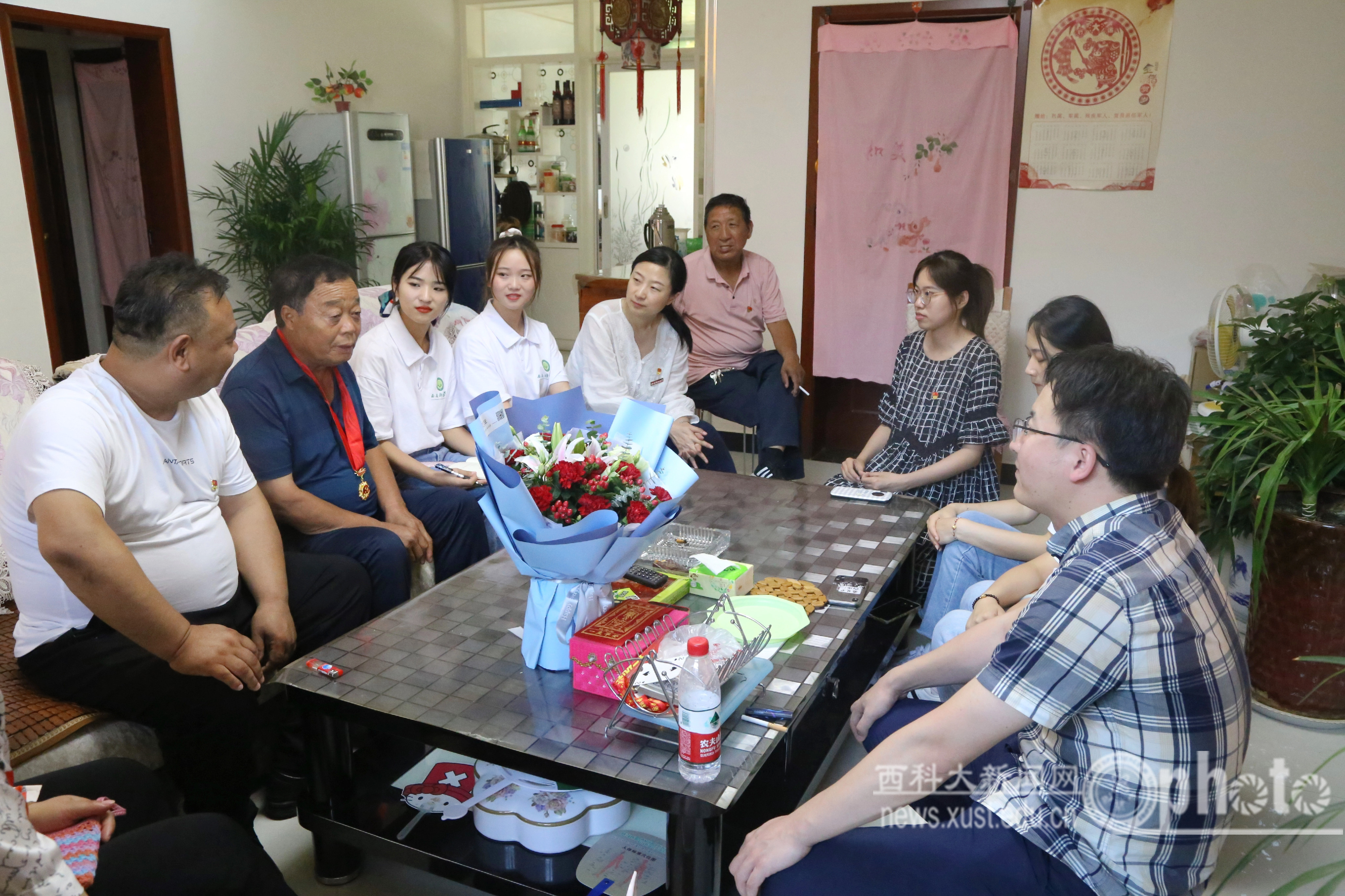2-走访老党员任军地3.jpg
